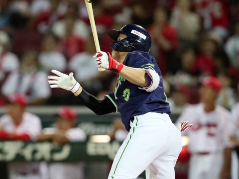 復帰の塩見選手が同点の犠牲フライ