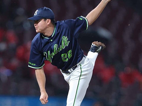 松本健投手が2イニングを無失点に封じる