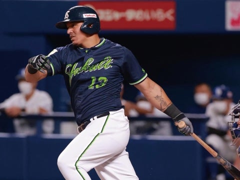 オスナ選手が先制タイムリー