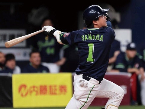 山田選手が9回に反撃のタイムリー