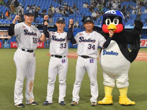 村上選手が決勝の14号2ラン！