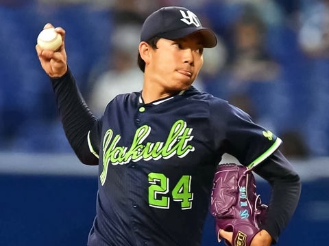 星投手は6回3失点の粘投