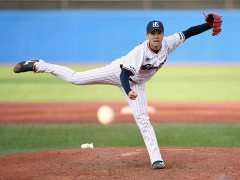 石山投手も無失点で続く