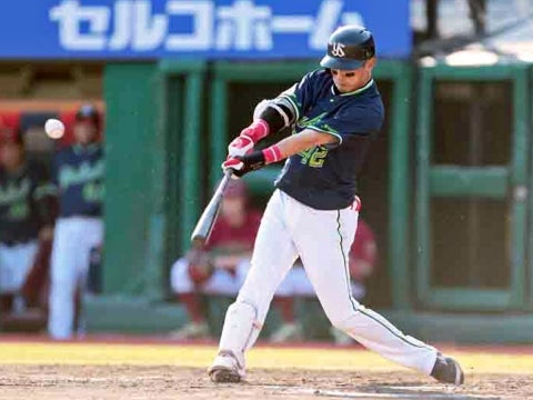 坂口選手が値千金の勝ち越しタイムリー