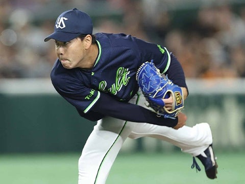 星投手が三者連続三振で締める！