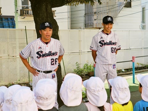 河端氏と徳山氏が浜川幼稚園で投げ方指導！