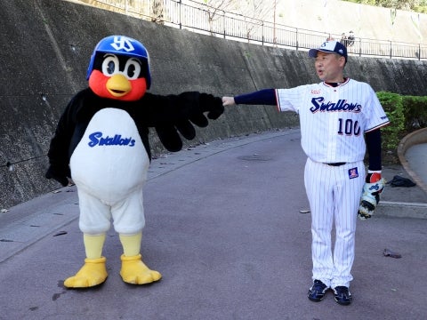 つば九郎もキャンプに