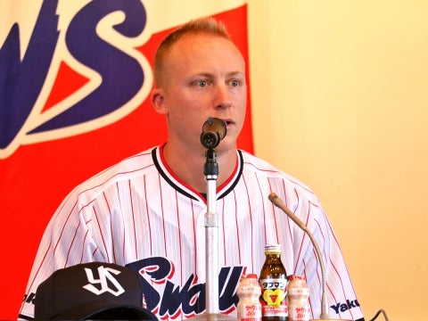 「中継ぎで信頼される投手になり日本一を目指したい」