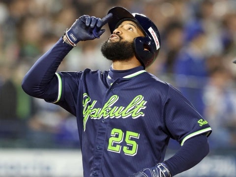 サンタナ選手が2号3ラン