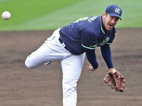 オーレンドルフ投手が4回無失点の好投