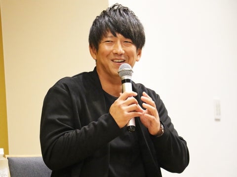 様々な話題で盛り上がる