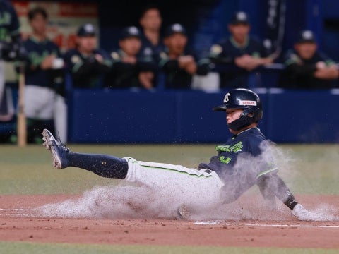 並木選手がマルチ安打&1盗塁をマーク