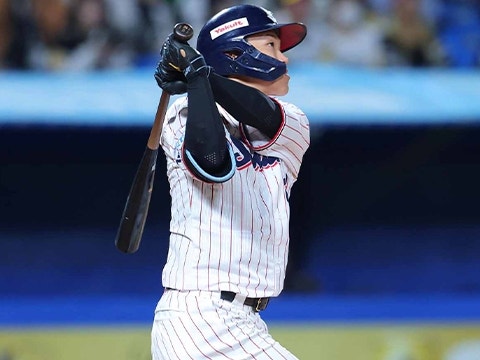 https://www-static.yakult-swallows.co.jp/upload/photo/archive/n-9f9efebb4d25cb28dc0f67feac9b4f98.jpg?auto=avif,webp&quality=90