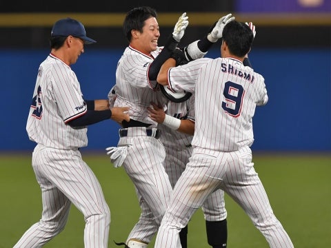 山田選手がサヨナラタイムリー内野安打！