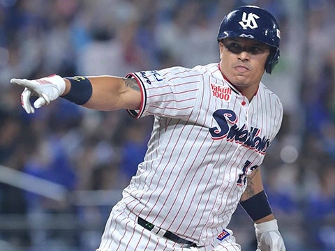 オスナ選手がサヨナラタイムリー