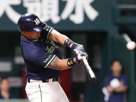 オスナ選手が先制タイムリー含む2安打2打点の活躍