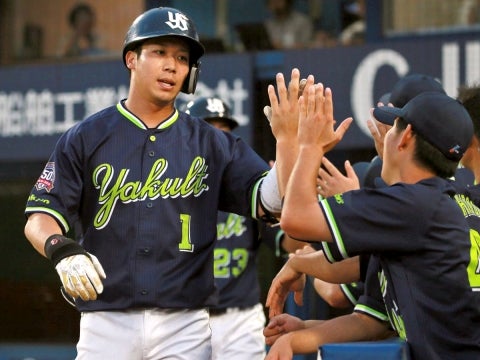 山田選手が一時同点となる23号2ラン