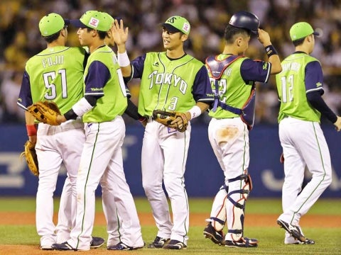 勝利を呼び込む決勝タイムリー