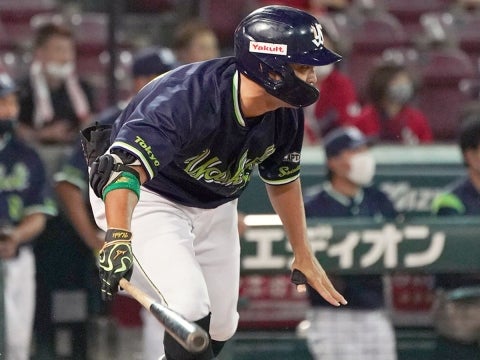 青木選手が代打で同点タイムリー