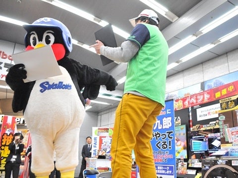 つば九郎がマルチメディアAkibaを訪問！