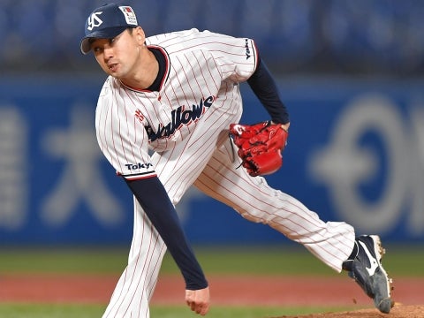 石山投手が三者連続三振に仕留める