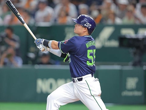 村上選手が5号ソロ含む猛打賞の活躍