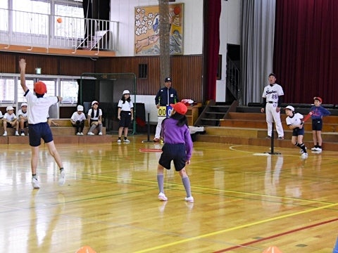 児童同士でアドバイスも