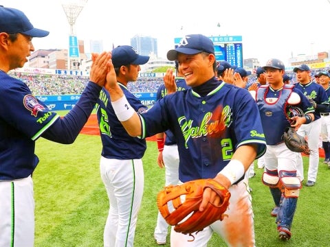 初回に走者一掃のタイムリー！