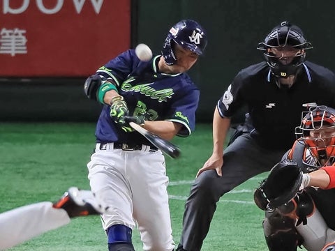 青木選手がオープン戦1号となる2ラン