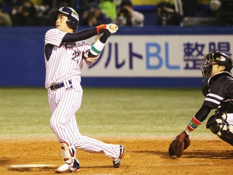 シリーズ史上初の1試合3発＆1試合3打席連続弾