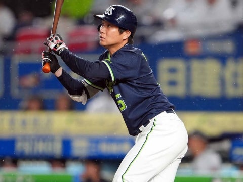 川端選手がマルチ安打