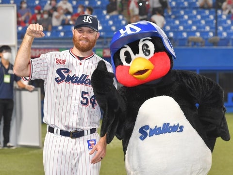 サイスニード投手が4勝目！投打で活躍を見せる！