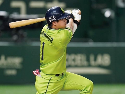 山田選手がタイムリー二塁打