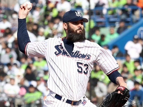 満塁策でピンチ凌ぐ