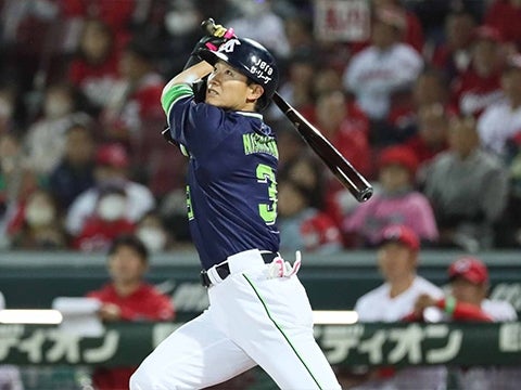 西川選手が同点の犠牲フライ