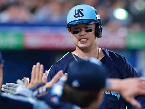 濱田選手が今シーズン1号ソロを放つ