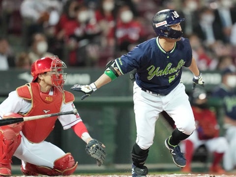 青木選手が先制タイムリー