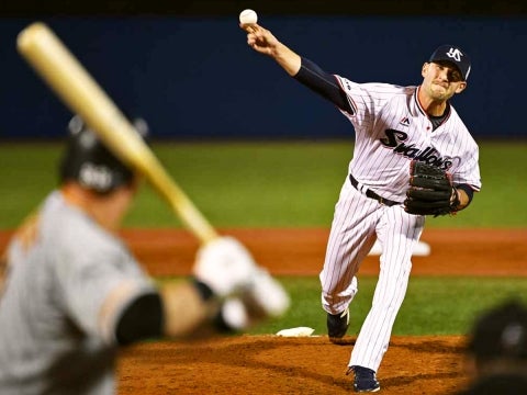 カラシティー投手が2番手で登板