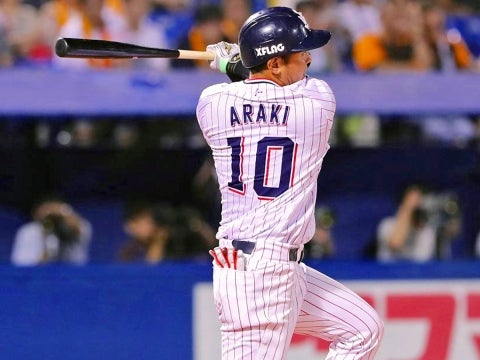 荒木選手が2点タイムリー