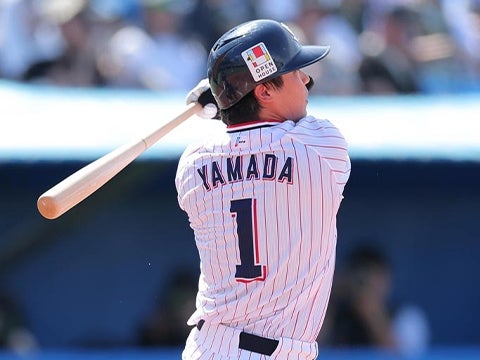 山田選手が2点タイムリー二塁打