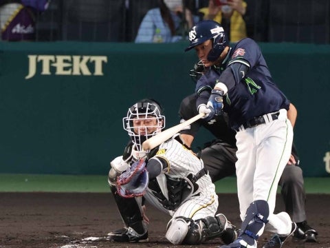 中村選手が先制タイムリー