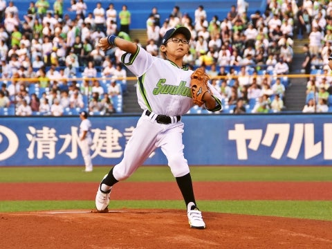 CREWキッズ始球式