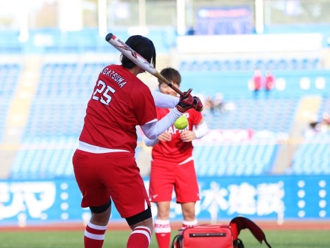 ソフトボール対決