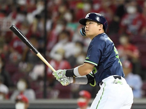 村上選手が逆転の27号3ラン！
