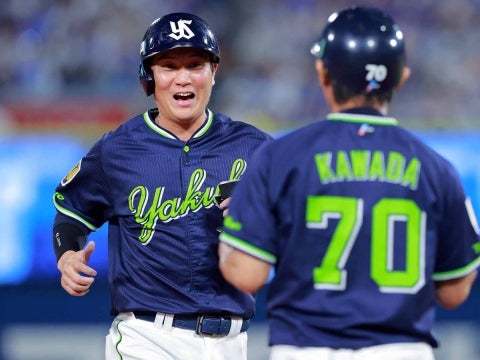 代打の切り札・川端選手が決勝のタイムリー二塁打！試合を決める！