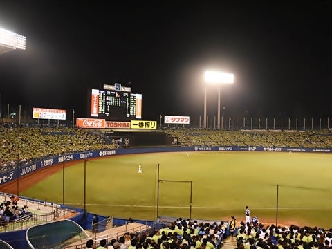 レフトスタンドまで