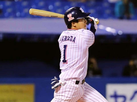 一時勝ち越しとなるタイムリー二塁打