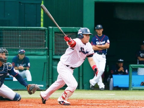 1点差に迫るタイムリー二塁打