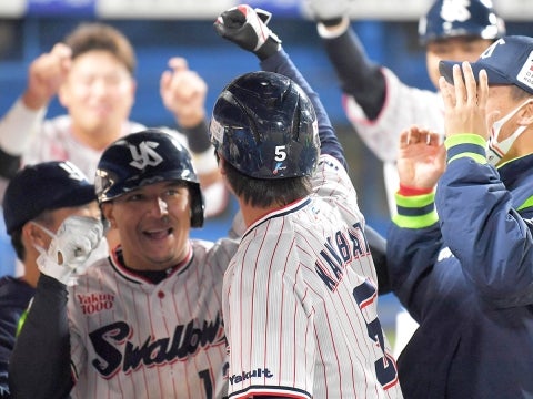 代打・川端選手が決勝タイムリー！