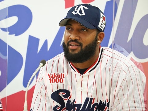 サンタナ選手「チームが一つでも勝てるように頑張りたい」